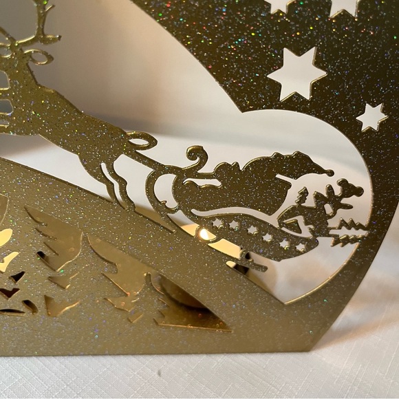 Partylite Reindeer Sleigh Candle Holder. Sparkly gold. Takes 3 tealights. - Picture 7 of 8